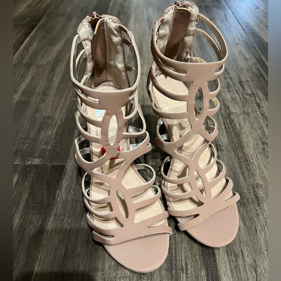 Material Girl Shoes - New with tag ladies summer strappy heeled sandals 6.5